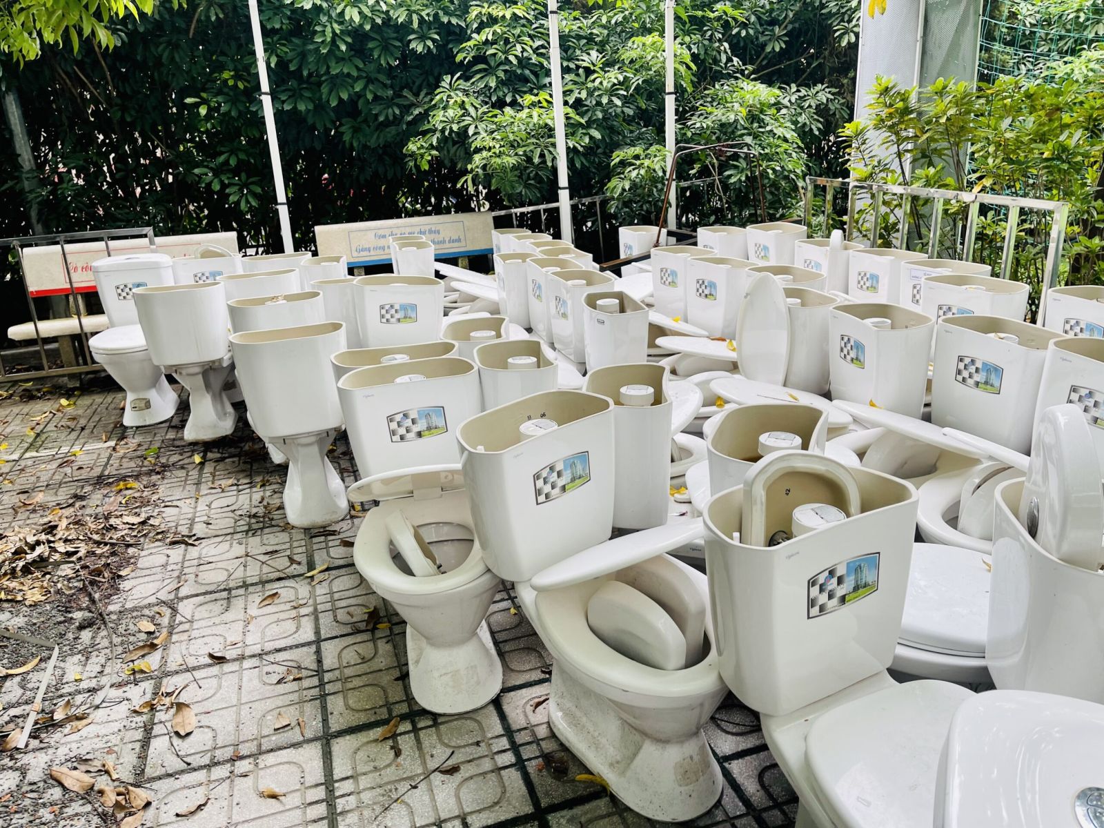 Thu Mua Thiết Bị Vệ Sinh Cũ Tại TPHCM